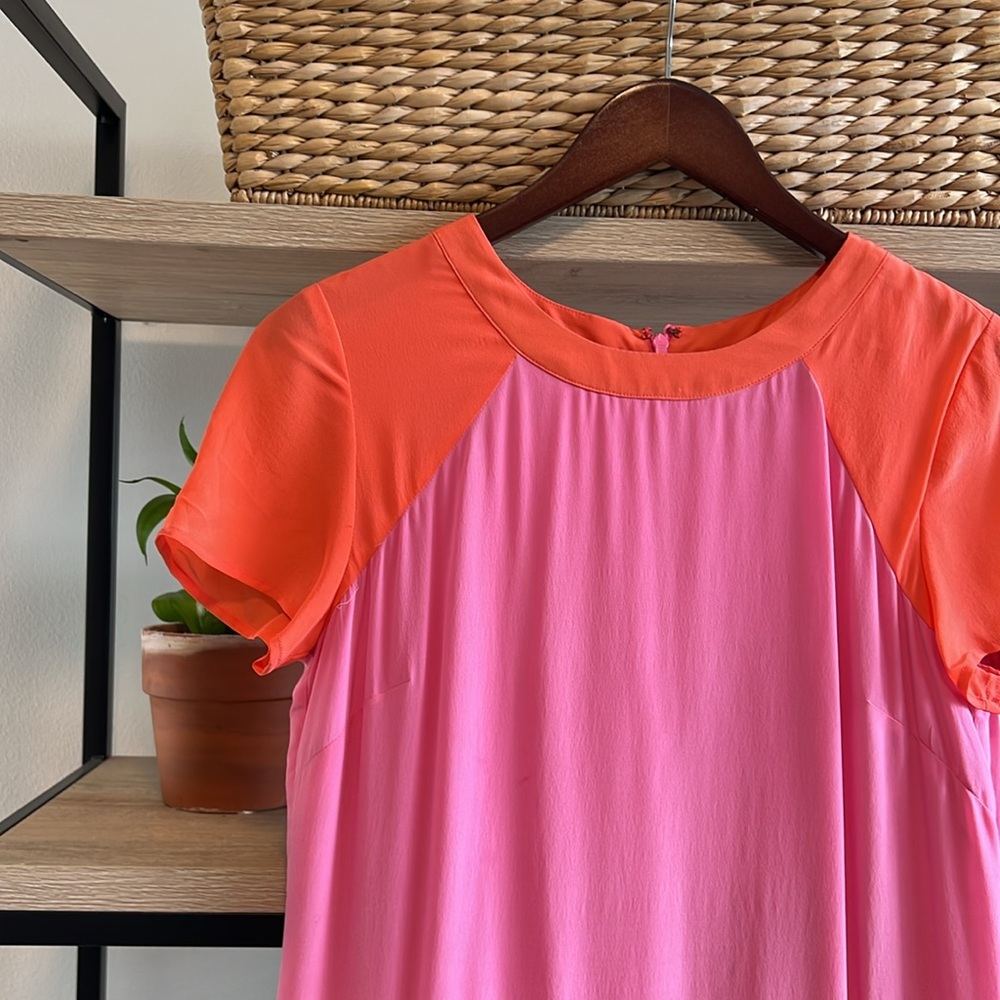 Banana Republic Silk Blend Colorblock Short Sleeve A-Line Knee Length Dress, 4 - Picture 2 of 6